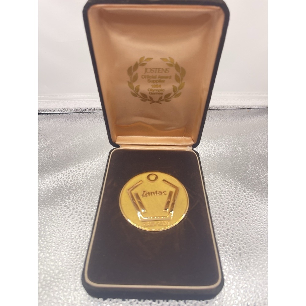 Vtg Commemorative Jostens 1984 Olympic Games Zantac Medal in case Bin Z